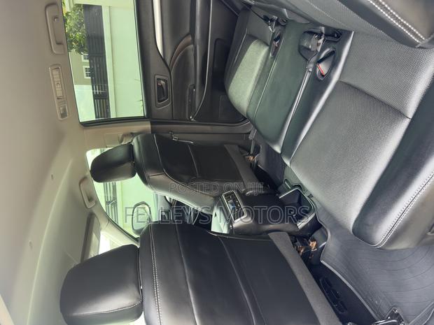 Toyota Highlander LE 4x2 (2.7L 4cyl 6A) 2018 White