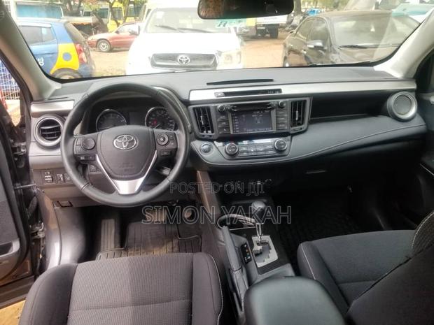 Toyota RAV4 XLE Premium AWD 2019 Gray