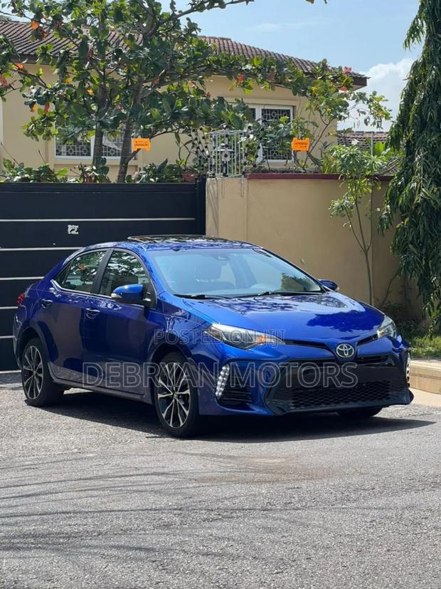 Toyota Corolla XSE (1.8L 4cyl 2A) 2018 Blue