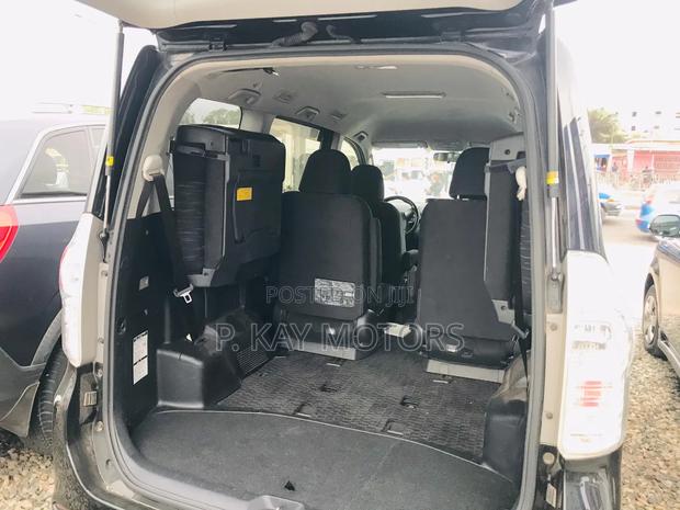 Toyota Voxy 2012 Black