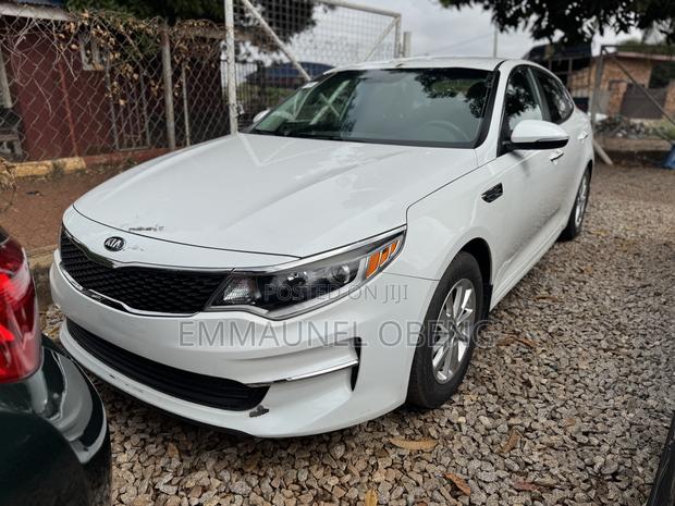 Kia Optima 2018 White