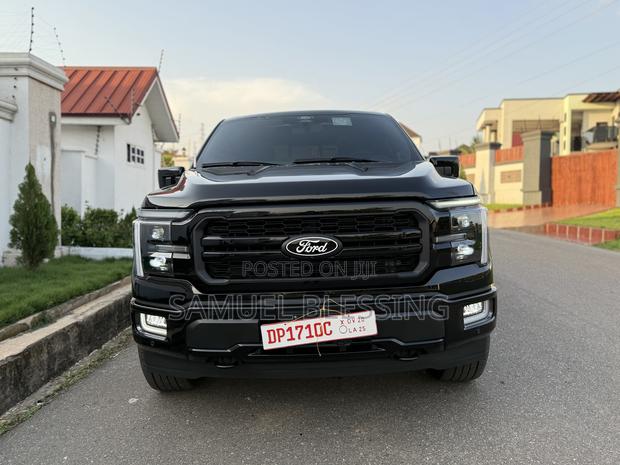 Ford F-150 LARIAT 2024 Black