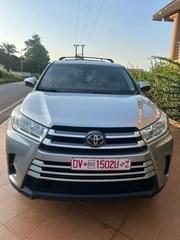 Toyota Highlander XLE 2019 Gray for sale