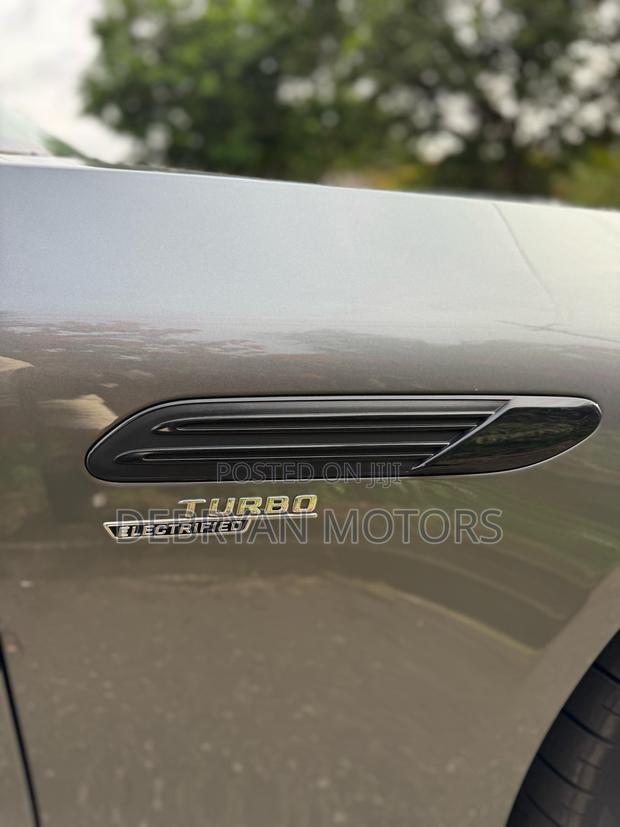 New Mercedes-Benz SL-Class 2024 Gray