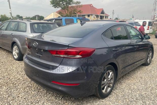Hyundai Elantra 2017 Gray
