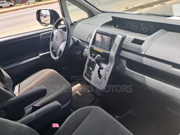 Toyota Voxy 2012 Gray