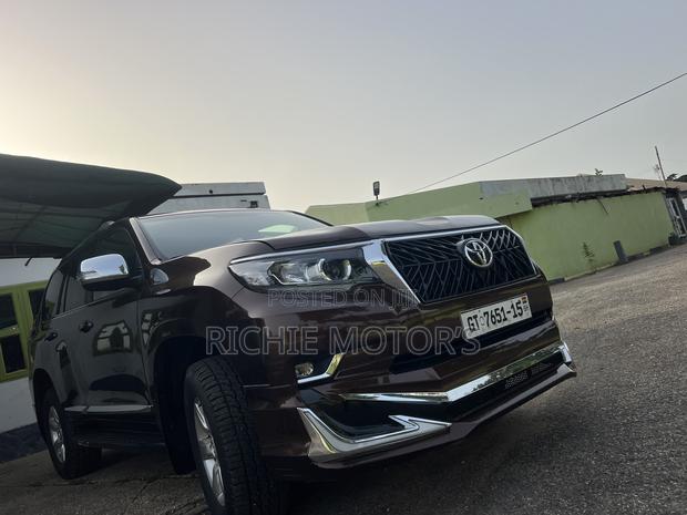 Toyota Land Cruiser Prado 2.8 D-4D 2015 Brown