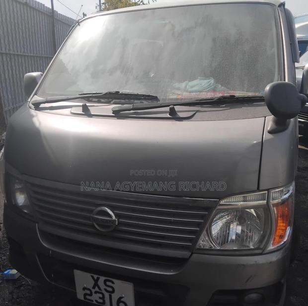 Nissan Caravan 2013 Gray