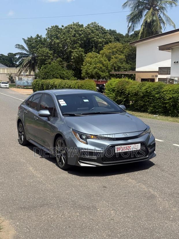 Toyota Corolla SE 2021 Blue
