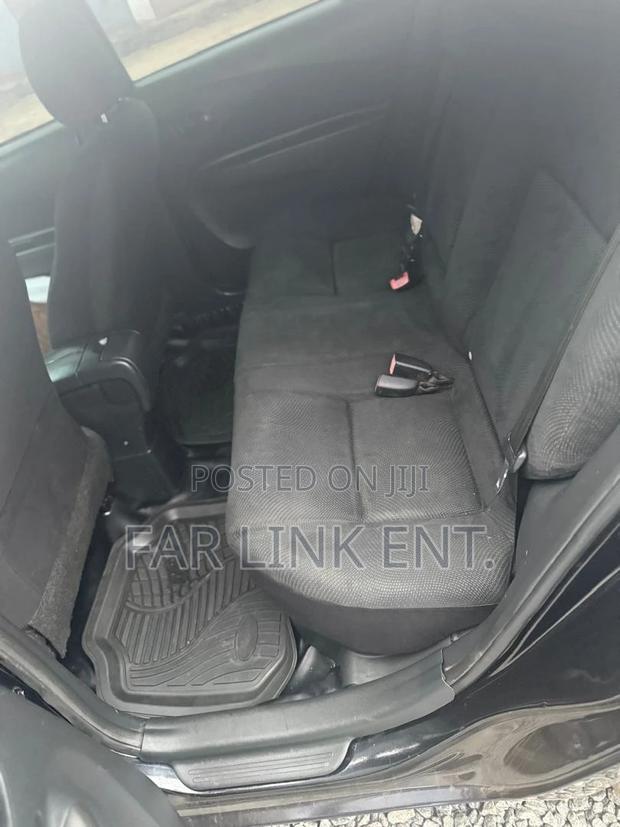 Toyota Yaris 2012 Black