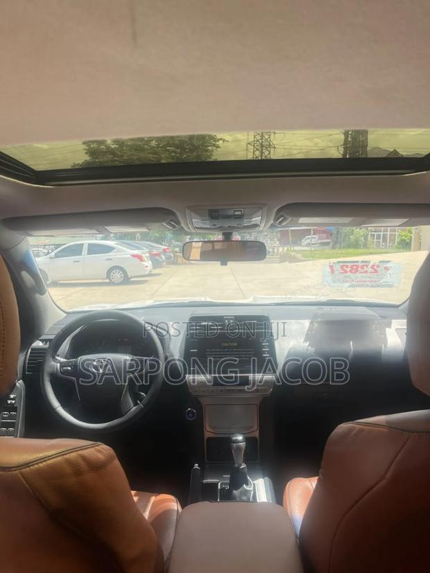 Toyota Land Cruiser Prado 2.7 2018 White