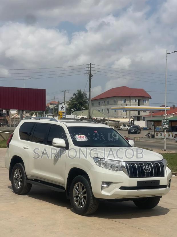 Toyota Land Cruiser Prado 2.7 2018 White