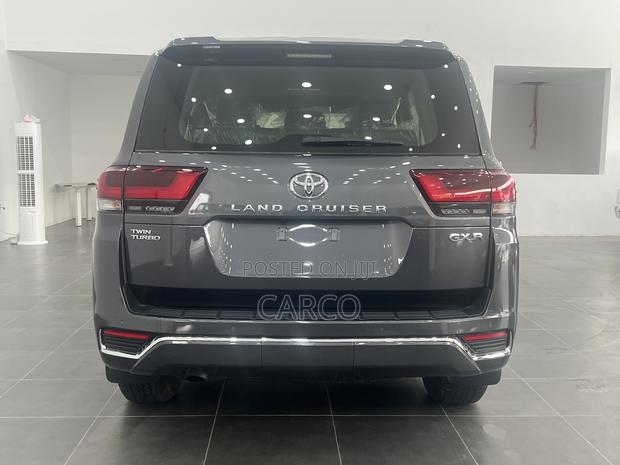 New Toyota Land Cruiser 2024 Gray