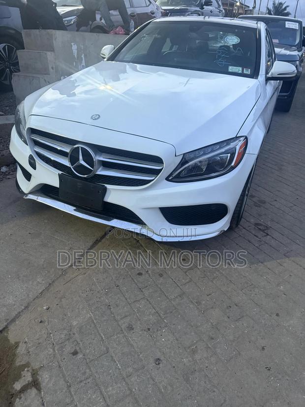 Mercedes-Benz C300 Sport 4dr AWD 4Matic Sedan (2.0L 4cyl 7A) 2015 White