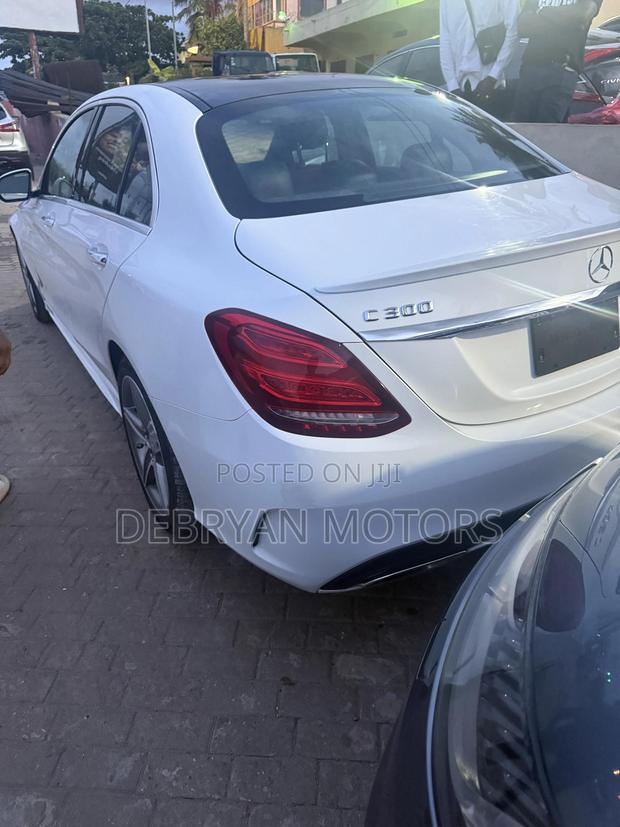 Mercedes-Benz C300 Sport 4dr AWD 4Matic Sedan (2.0L 4cyl 7A) 2015 White