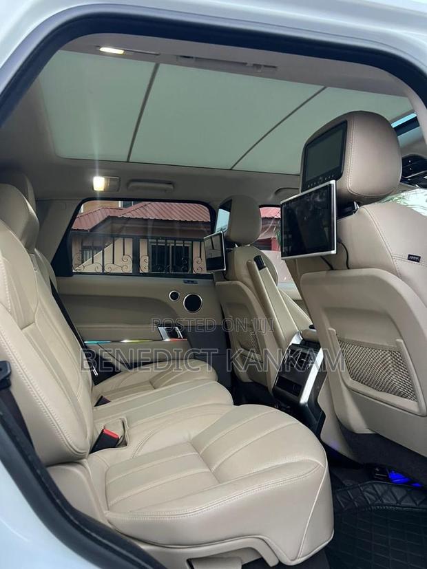 Land Rover Range Rover Sport SE 4x4 (3.0L 6cyl 8A) 2017 White