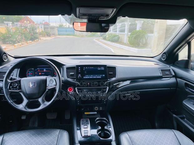 Honda Passport Touring AWD 2020 Black