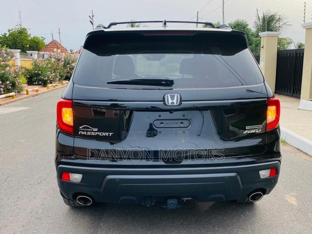 Honda Passport Touring AWD 2020 Black