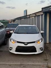 Toyota Corolla LE Plus 4dr Sedan (1.8L 4cyl CVT) 2014 White for sale