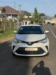 Toyota C-HR XLE 2021 White for sale