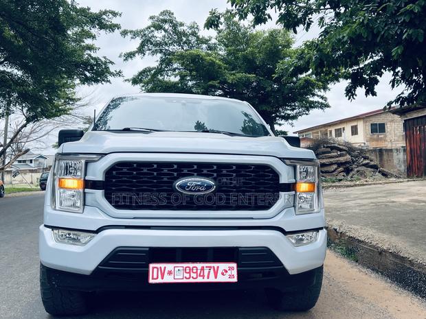 Ford F-150 XL 2021 White