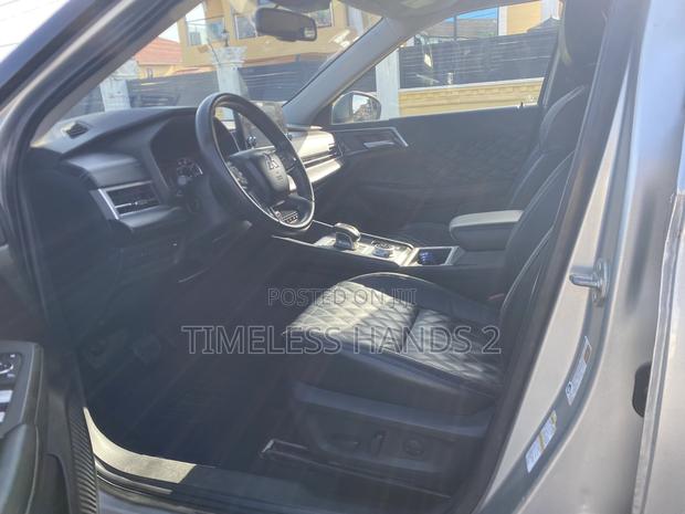 Mitsubishi Outlander SE 2022 Silver