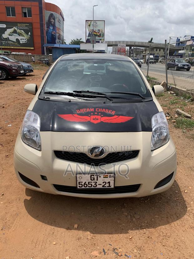 Toyota Vitz 2010