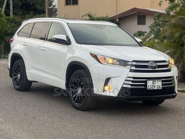 Toyota Highlander Limited Platinum 2019 White