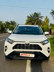 Toyota RAV4 XLE AWD 2020 White for sale