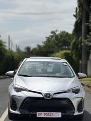 Toyota Corolla SE Special Edition 4dr Sedan (1.8L 4cyl CVT) 2017 Silver for sale