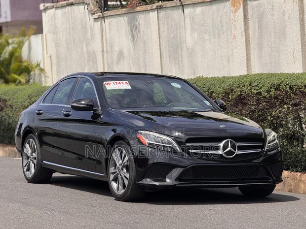 Mercedes-Benz C300 2021 Black