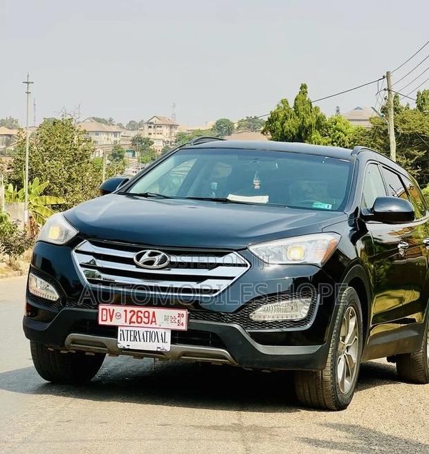 Hyundai Santa Fe Limited 4dr SUV AWD (3.3L 6cyl 6A) 2014 Black