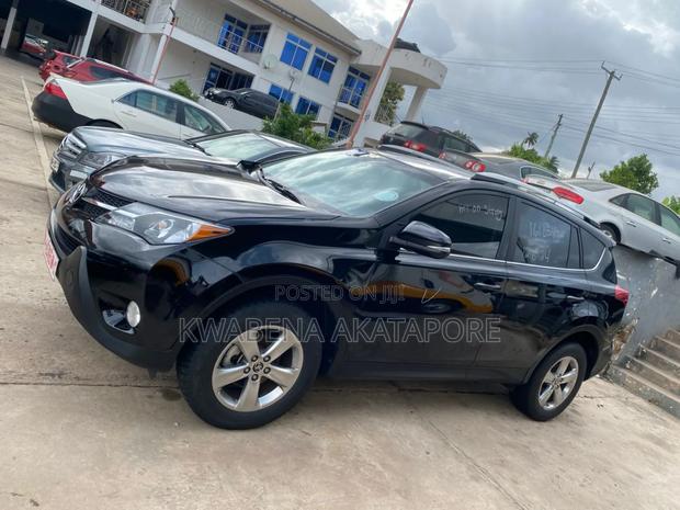 Toyota RAV4 XLE 4dr SUV (2.5L 4cyl 6A) 2015 Black