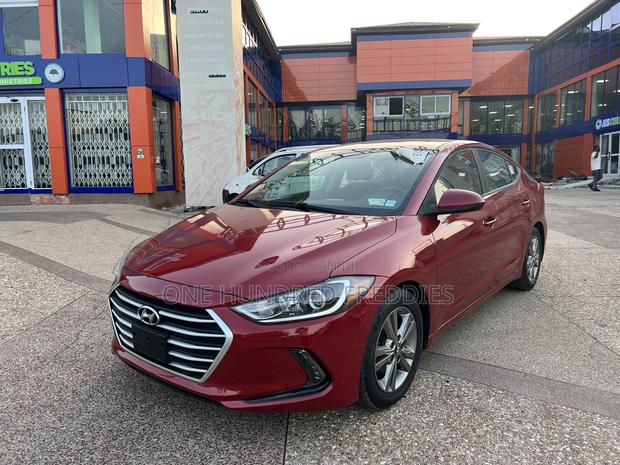 Hyundai Elantra 2017 Red