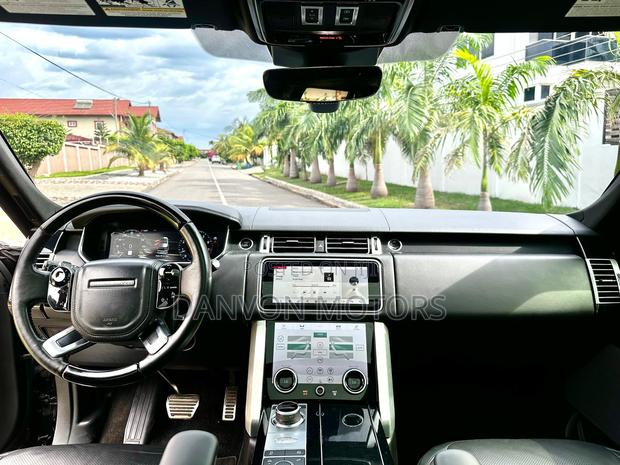 Land Rover Range Rover Vogue 2022 Black