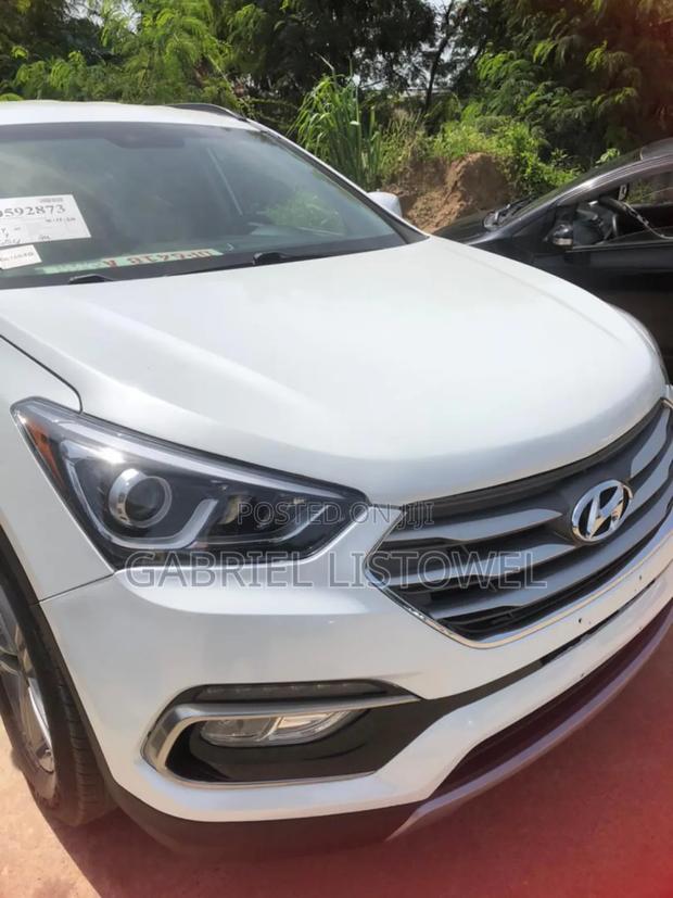 Hyundai Santa Fe Limited Ultimate AWD 2018 White