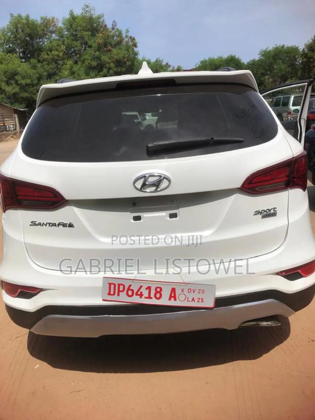 Hyundai Santa Fe Limited Ultimate AWD 2018 White