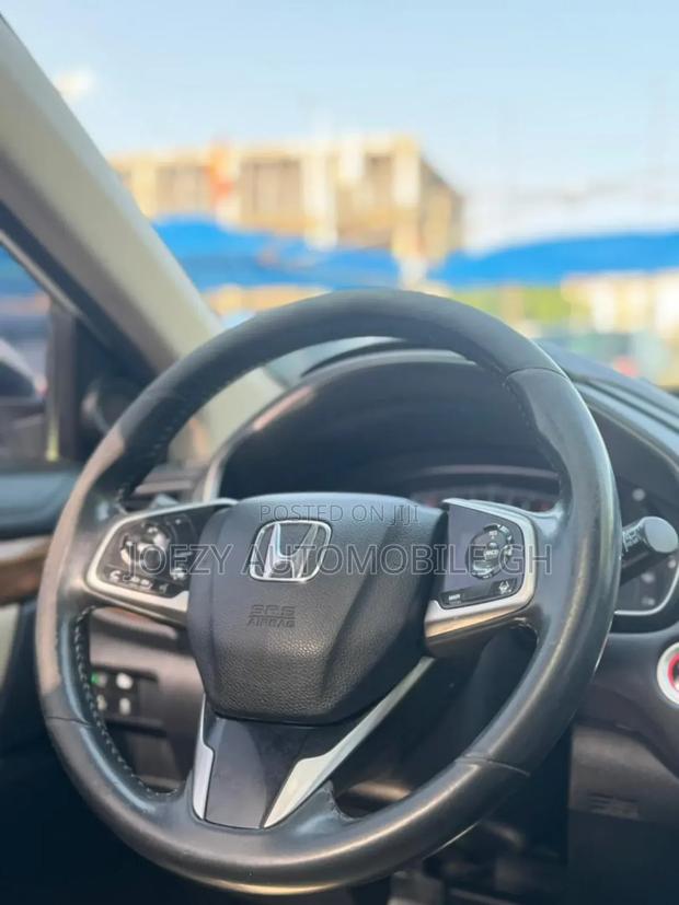 Honda CR-V Touring AWD 2019 White