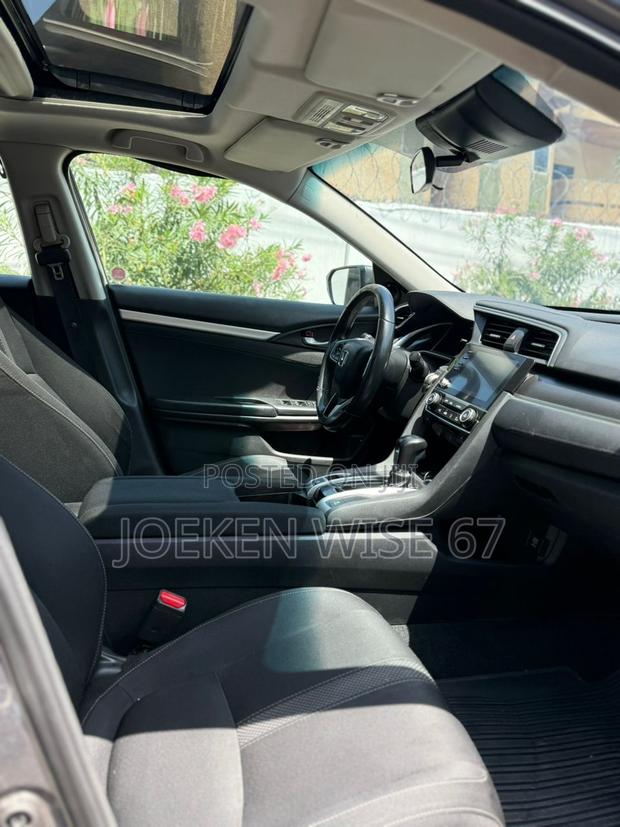 Honda Civic EX Sedan 2019 Gray