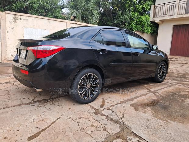 Toyota Corolla L 4dr Sedan (1.8L 4cyl 4A) 2015 Black