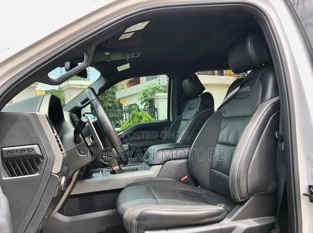 Ford F-150 Raptor 2021 White