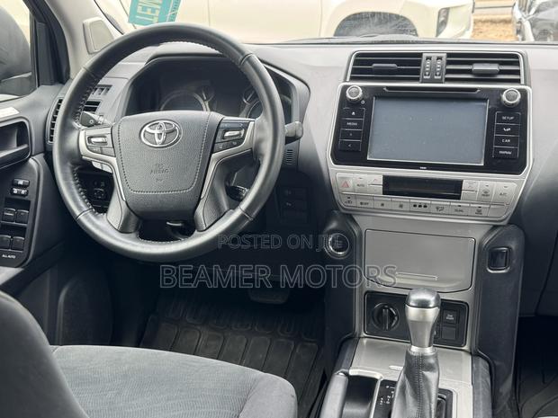 Toyota Land Cruiser Prado 3.0 190hp 2020 Green