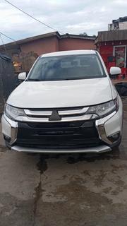 Mitsubishi Outlander ES FWD 2017 White for sale