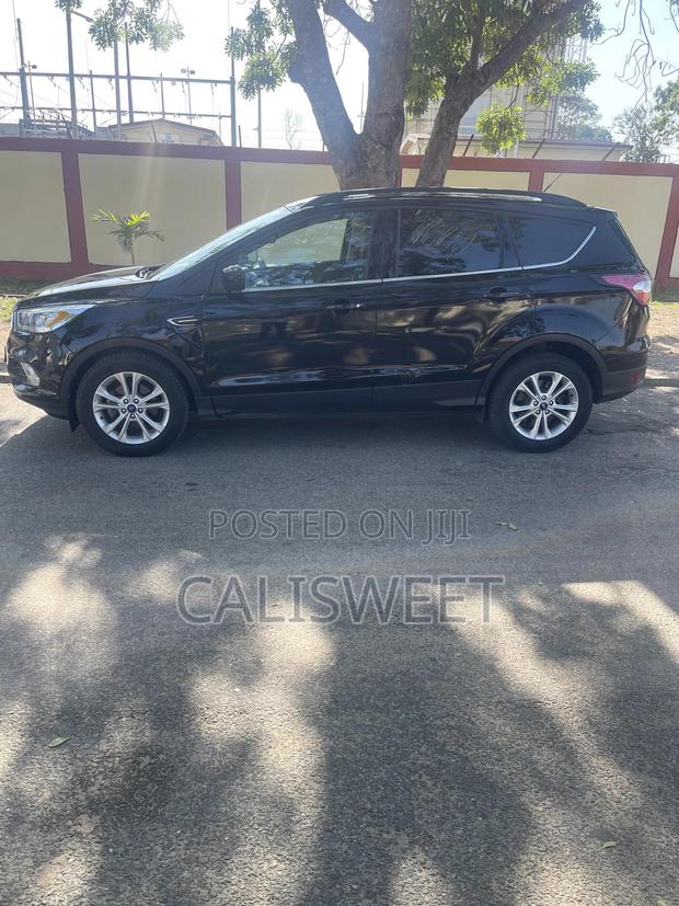 Ford Escape Titanium FWD 2017 Black