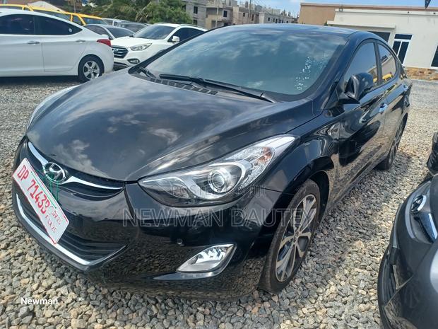 Hyundai Avante 2014 Black