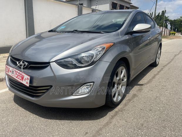 Hyundai Elantra 2013 Silver