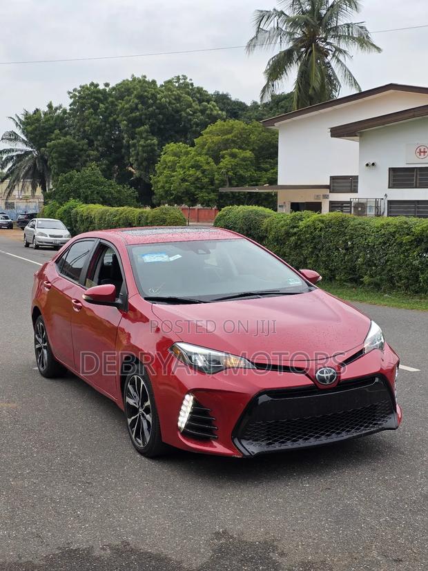Toyota Corolla SE (1.8L 4cyl 2A) 2018 Red