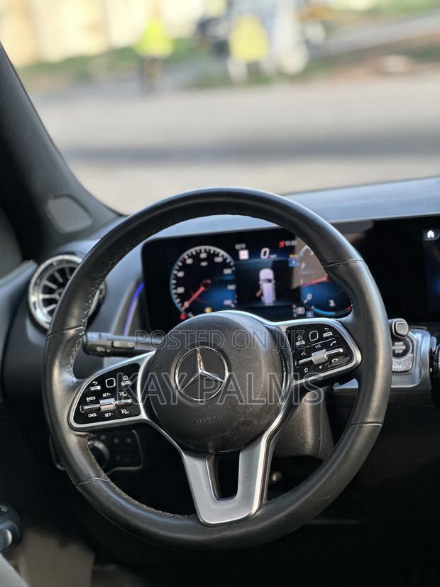 Mercedes-Benz GLB-Class 2023 Gray