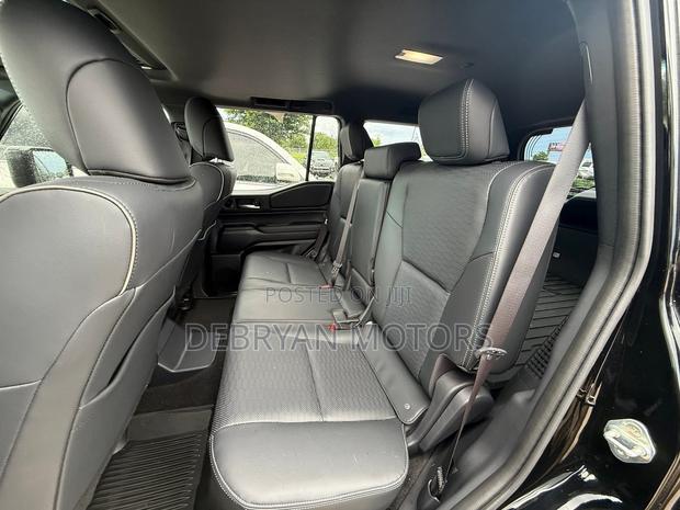 Toyota Land Cruiser Prado 2.4 Hybrid 2024 Black
