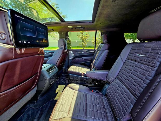 Cadillac Escalade 2024 Black